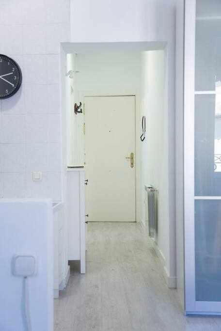 Un Fascinante Estudio En Madrid Centro Экстерьер фото